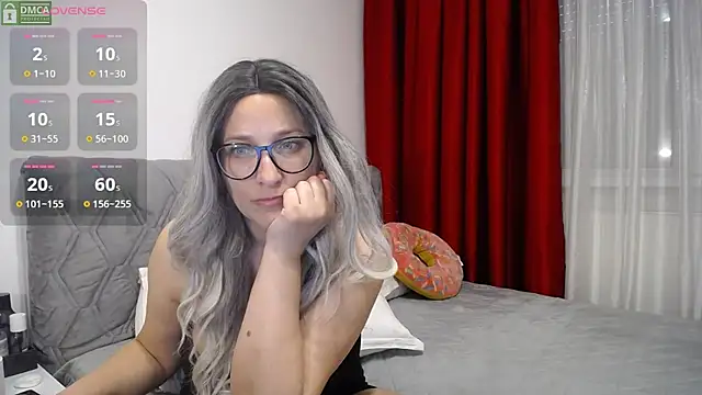 Snapshot of Aphrodite_S32 chatting on April 23, 5:19 am Aphrodite S32 online show from April 23, 5:19 am