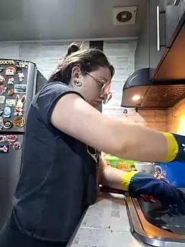 linda-schmidt online show from March 4, 12:50 am