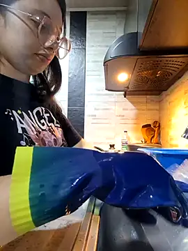 linda-schmidt online show from October 16, 5:03 pm