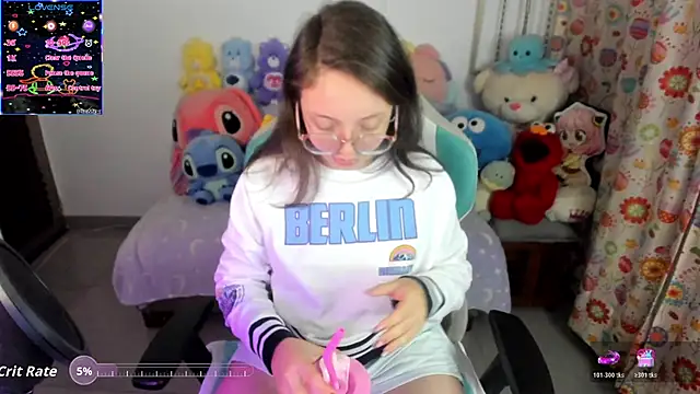 Snapshot of linda-schmidt chatting on June 18, 11:31 pm linda-schmidt online show from June 18, 11:31 pm