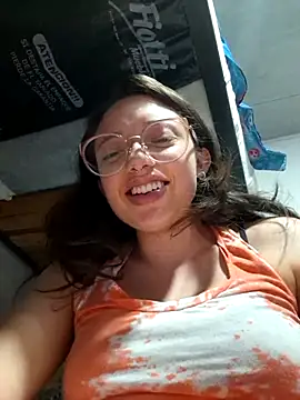 Snapshot of linda-schmidt chatting on July 10, 2:27 am linda-schmidt online show from July 10, 2:27 am