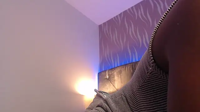 KayaBrown online show from February 1, 12:40 am