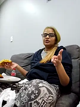 DirtySnowball69 online show from September 14, 3:55 pm