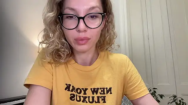 Cutensadistic online show from September 14, 3:00 pm