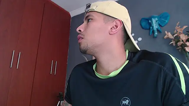 geirge teacherxx online show from January 10, 7:54 pm