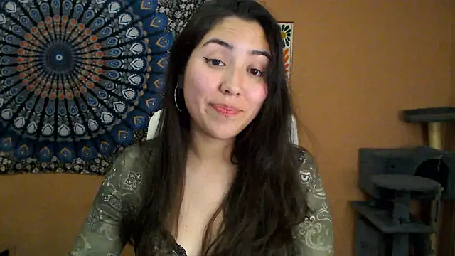 IntimateTales online show from November 14, 6:50 pm