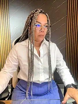 Snapshot of KellyBrooklyn_ chatting on October 15, 1:11 pm KellyBrooklyn online show from October 15, 1:11 pm