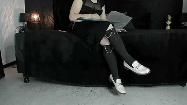  Jade 16 online show from January 15, 11:43 am
