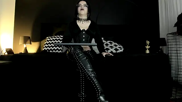  Jade 16 online show from January 18, 5:48 pm