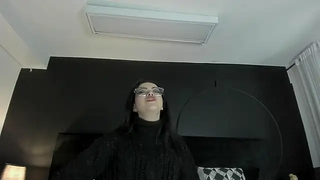  Jade 16 online show from January 29, 3:26 pm