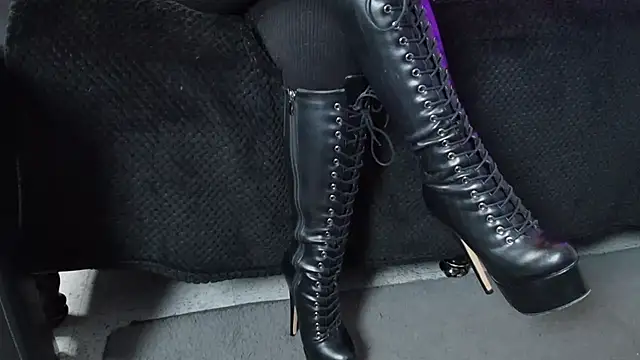 Snapshot of _Jade_16 chatting on November 19, 11:43 am Jade 16 online show from November 19, 11:43 am