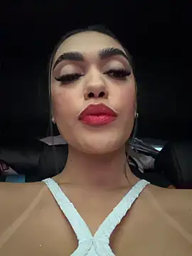 Snapshot of emma_andrew1 chatting on April 28, 9:20 pm emma andrew1 online show from April 28, 9:20 pm