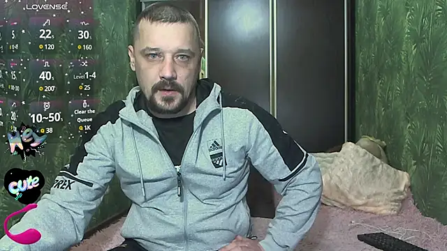 DanielOhCool online show from December 14, 3:15 pm