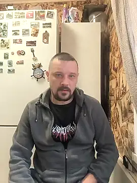 DanielOhCool online show from December 15, 7:46 am