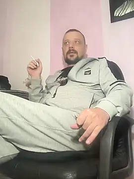 DanielOhCool online show from December 16, 12:27 pm