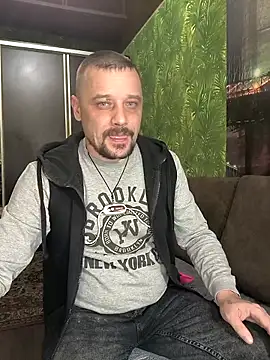 DanielOhCool online show from March 17, 1:29 pm