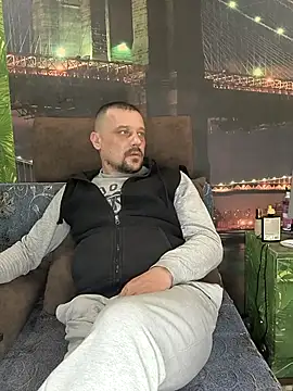 DanielOhCool online show from March 18, 11:52 am