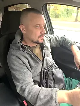 DanielOhCool online show from September 19, 8:27 am