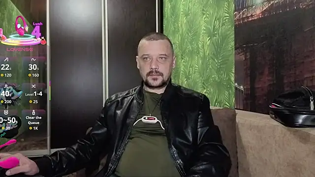 DanielOhCool online show from September 25, 7:45 am