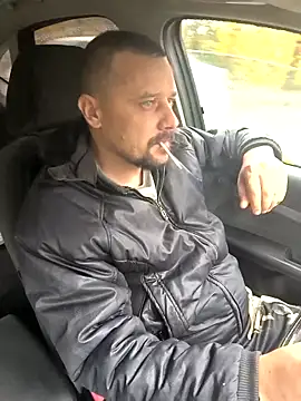 DanielOhCool online show from October 5, 11:30 am