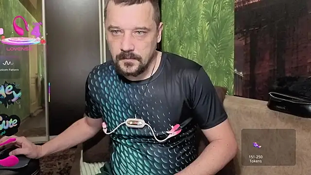 DanielOhCool online show from October 14, 7:31 am