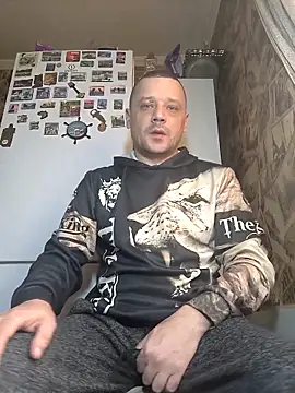 Snapshot of DanielOhCool chatting on March 1, 7:10 am DanielOhCool online show from March 1, 7:10 am