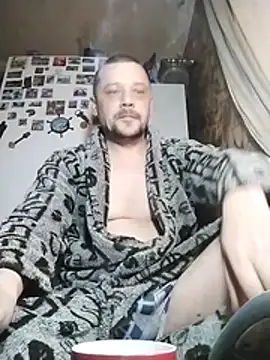 Snapshot of DanielOhCool chatting on March 13, 4:52 am DanielOhCool online show from March 13, 4:52 am