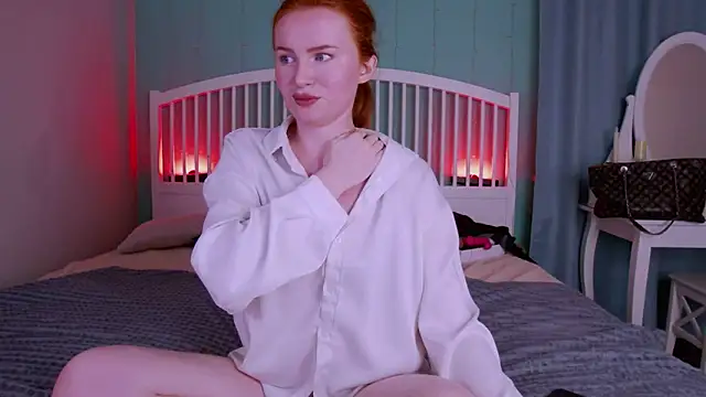 GingerArin online show from November 10, 1:43 pm