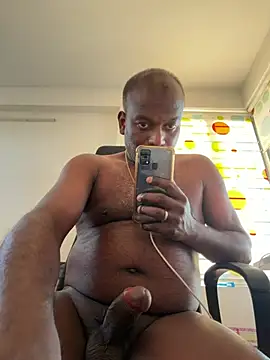 Snapshot of strongguyindia chatting on March 26, 11:16 am strongguyindia online show from March 26, 11:16 am