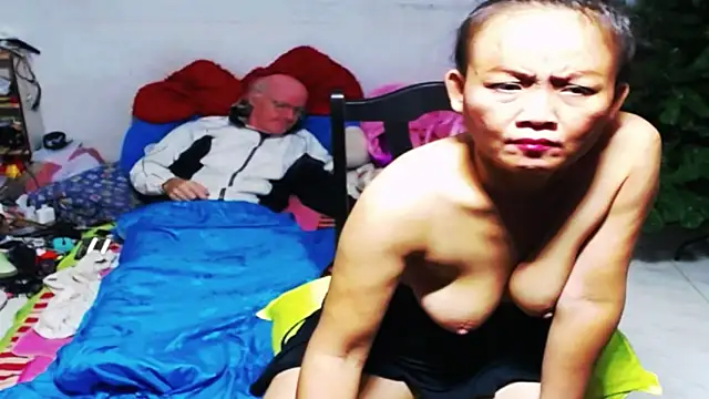 1CuteAndSexy69 online show from January 2, 2:57 pm