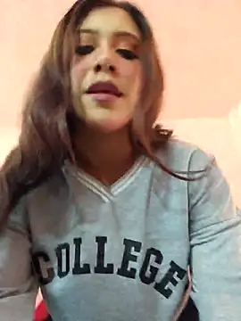 Snapshot of DORYY chatting on February 22, 5:00 pm DORYY online show from February 22, 5:00 pm