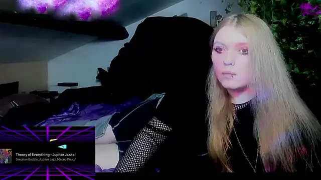 Blacklim00n online show from December 4, 9:35 pm