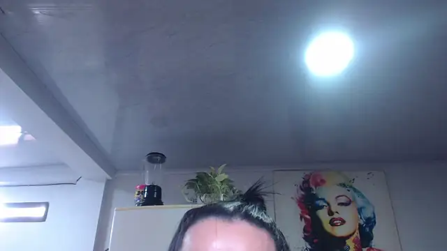 GABY FOX TS online show from June 25, 7:18 pm