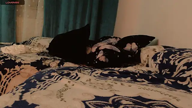 SenzualHotM online show from February 5, 1:04 am