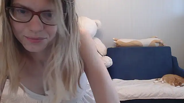 night is dark online show from May 31, 2:46 pm