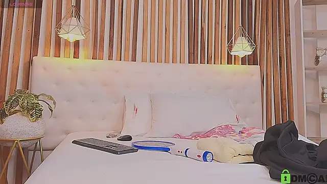 Snapshot of valerie_lya chatting on April 8, 1:33 pm valerie lya online show from April 8, 1:33 pm