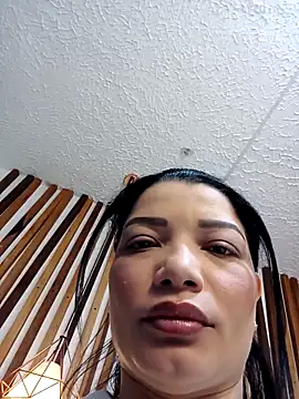 Snapshot of valerie_lya chatting on April 16, 12:50 pm valerie lya online show from April 16, 12:50 pm