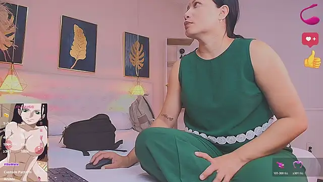 Snapshot of valerie_lya chatting on May 29, 12:58 pm valerie lya online show from May 29, 12:58 pm