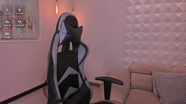 EllaClark online show from September 27, 6:02 pm