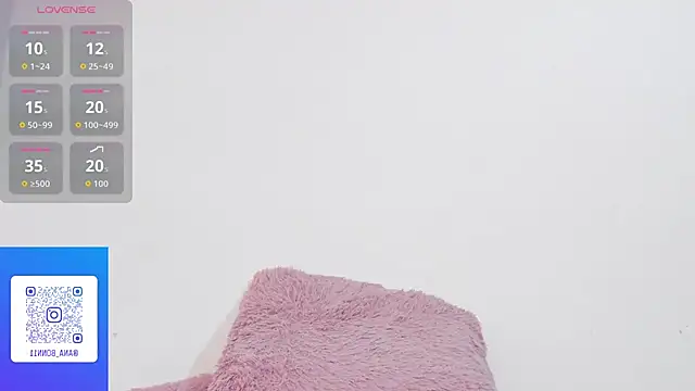 Bonnie Grace online show from February 13, 8:05 pm