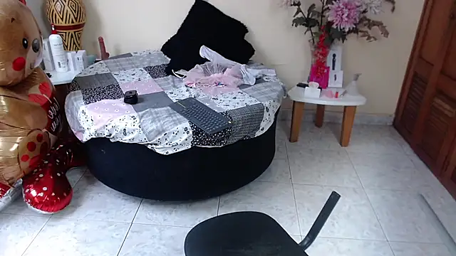NicoleSantana online show from July 10, 9:06 pm