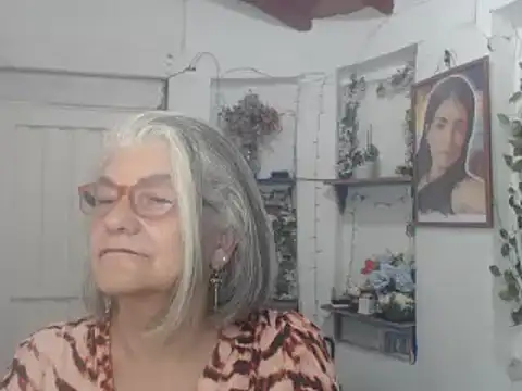 FunnyGrandma online show from September 13, 1:49 am