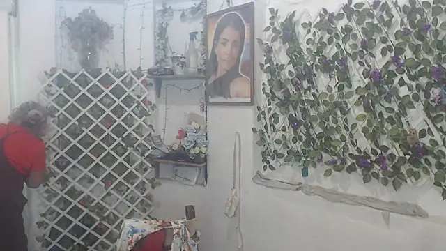 FunnyGrandma online show from November 23, 3:39 am