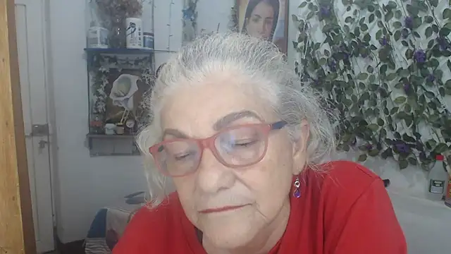 FunnyGrandma online show from April 9, 1:16 am