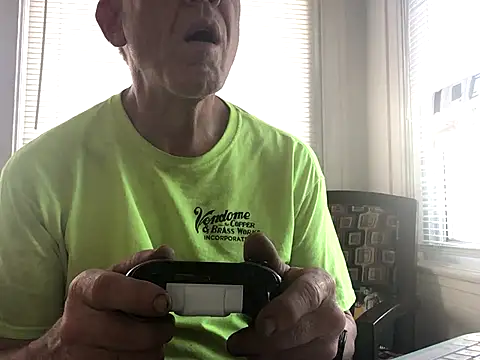 Snapshot of Jcharlesnew69@xh chatting on October 2, 9:33 pm Jcharlesnew69xh online show from October 2, 9:33 pm