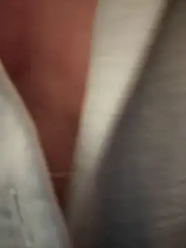 Snapshot of The_Snowwhitee chatting on September 14, 8:19 pm The Snowwhitee online show from September 14, 8:19 pm