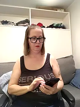 SweetandNaughty1 online show from February 9, 9:41 pm