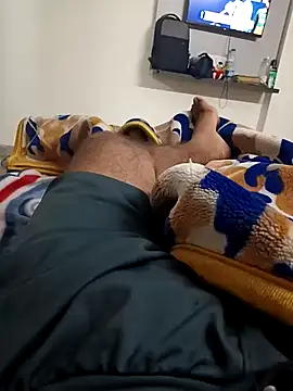 Snapshot of coolrocky346 chatting on February 20, 1:30 pm coolrocky346 online show from February 20, 1:30 pm