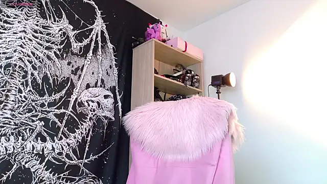 antoniaacxx online show from July 29, 7:01 pm