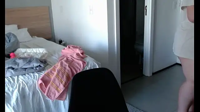 valentinny online show from March 27, 6:40 pm